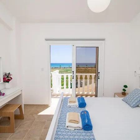 Villa Suncity Boutique Seafront Ajía Nápa