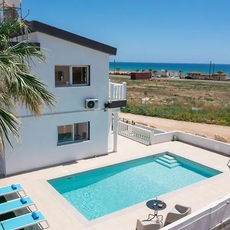 Suncity Boutique Seafront * Ajía Nápa