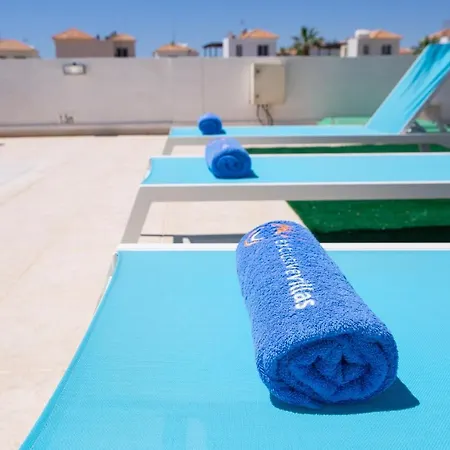 Suncity Boutique Seafront Villa Ajía Nápa