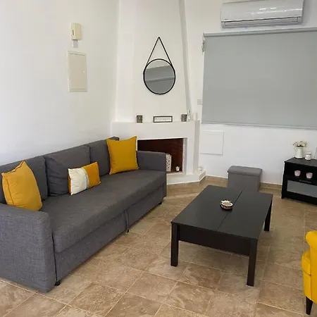Suncity Boutique Seafront Villa Ajía Nápa