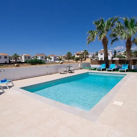 Suncity Boutique Seafront Vilă *